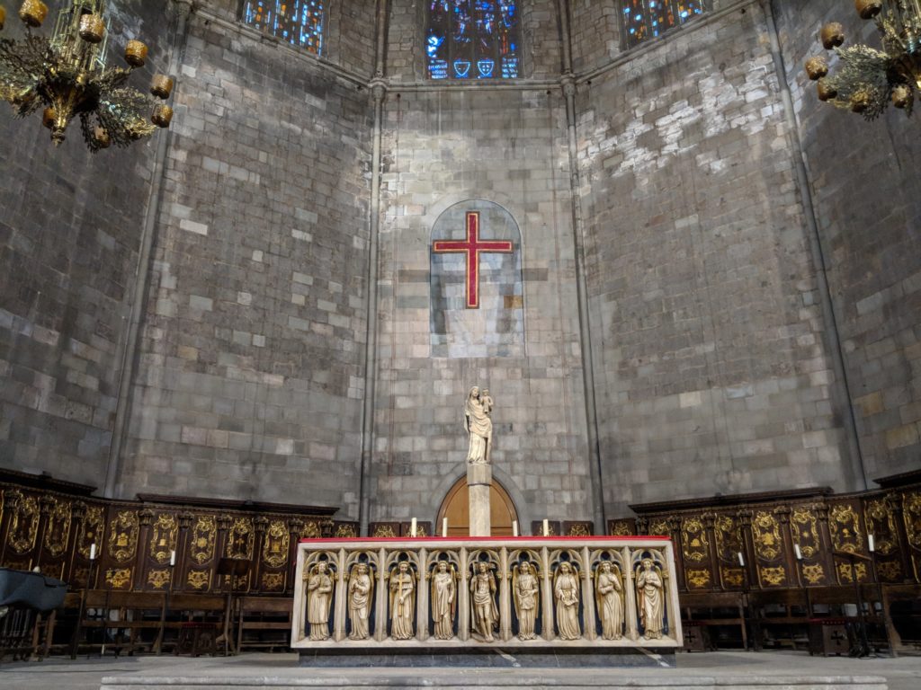 Altar in Basílica de Santa Maria del Pi