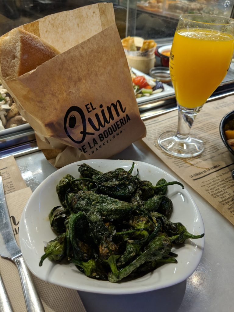 Roasted Padrón peppers in La Boqueria