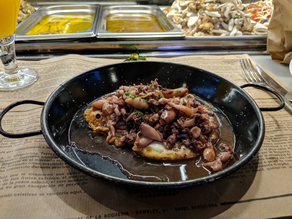 Fried eggs with baby squid at El Quim De La Boqueria